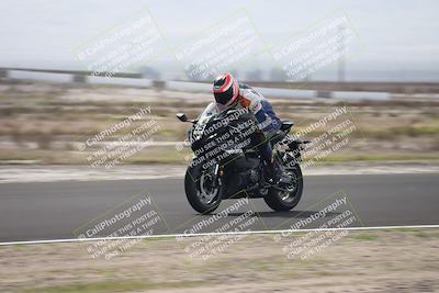 media/Feb-15-2025-TrackDaz (Sat) [[1e057f4b71]]/Group B/Front Straight/